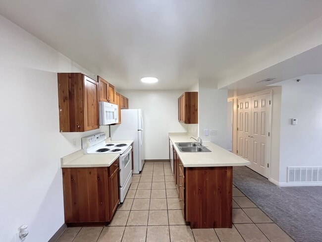 Building Photo - Maple Valley