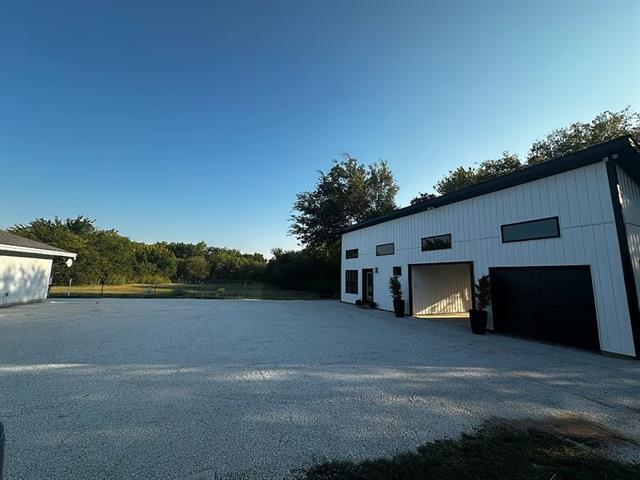 Building Photo - 10651 Old Cleburne Crowley Jct Rd
