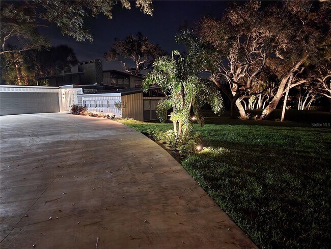 Foto del edificio - 2383 Florinda St