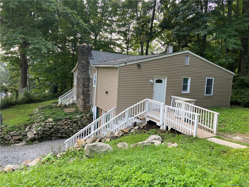 Primary Photo - 23 Barrett Hill Rd