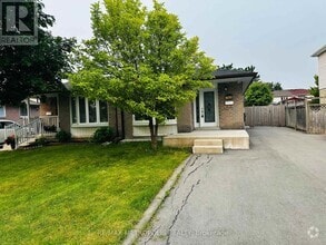 Building Photo - 7809 Priory Crescent