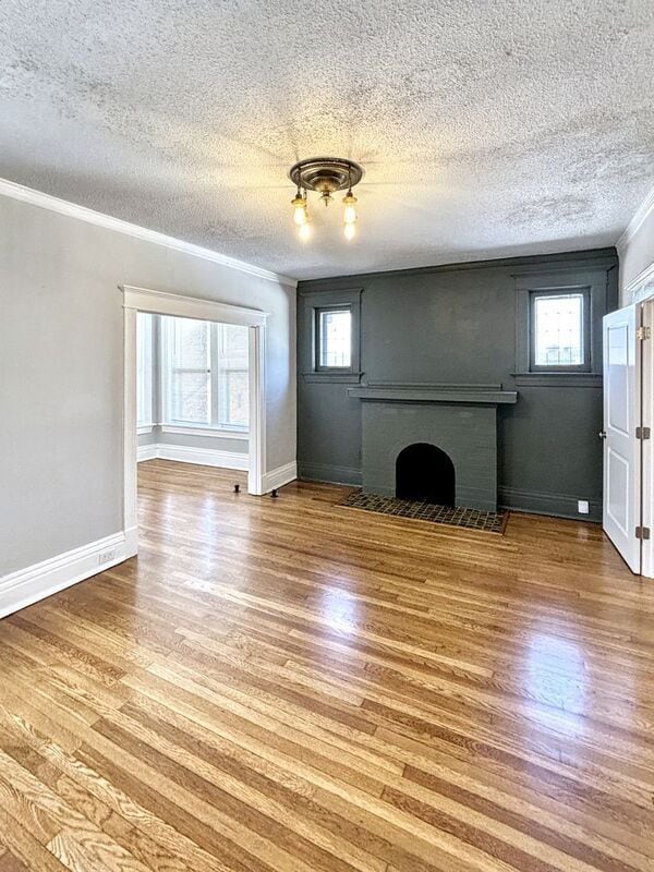 Building Photo - 4166 Russell Blvd