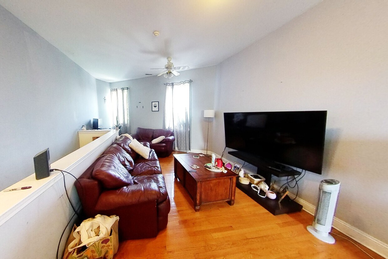 1916 E Passyunk Ave Unit C, Philadelphia, PA 19148 Apartments in Philadelphia, PA