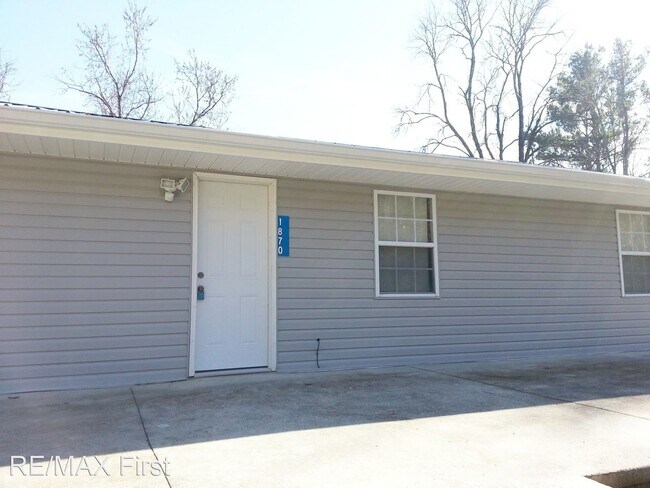 Foto del edificio - 3 br, 1 bath House - 1870 E. Old Topside Rd.