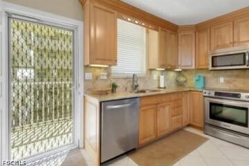 Foto del edificio - 5600 Bonita Beach Rd SW