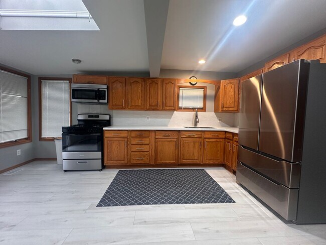 Foto del edificio - 257 Fernwood St