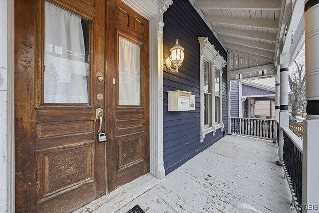 Building Photo - 76 Anderson Pl