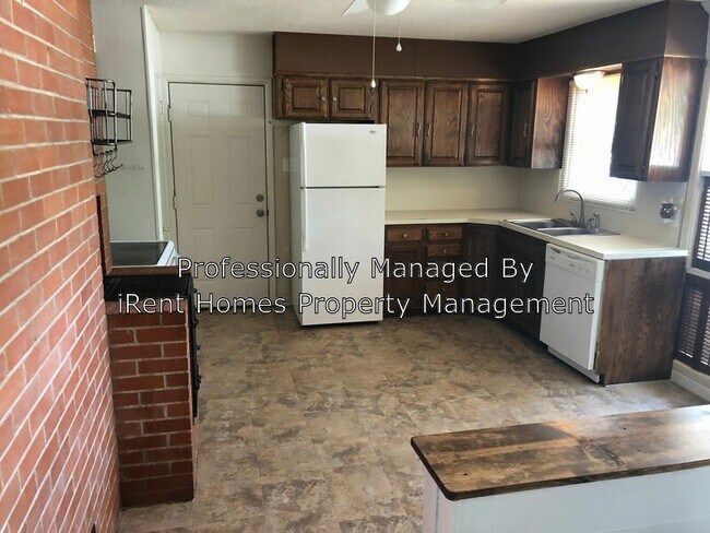 Building Photo - 2535 Princeton Ave