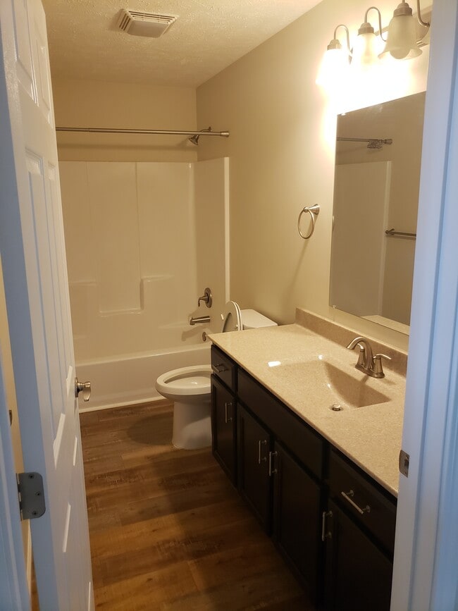 Building Photo - 811 G Avenue Pl