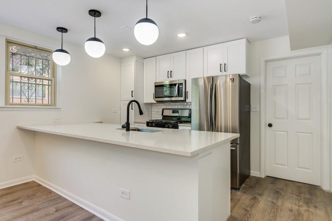 Foto del edificio - 2128 N Whipple St