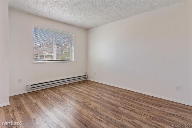 Building Photo - 6009 Yarrow St