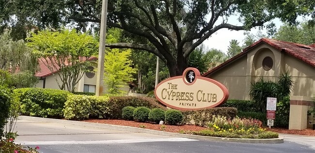 Foto del edificio - 474 Club Dr