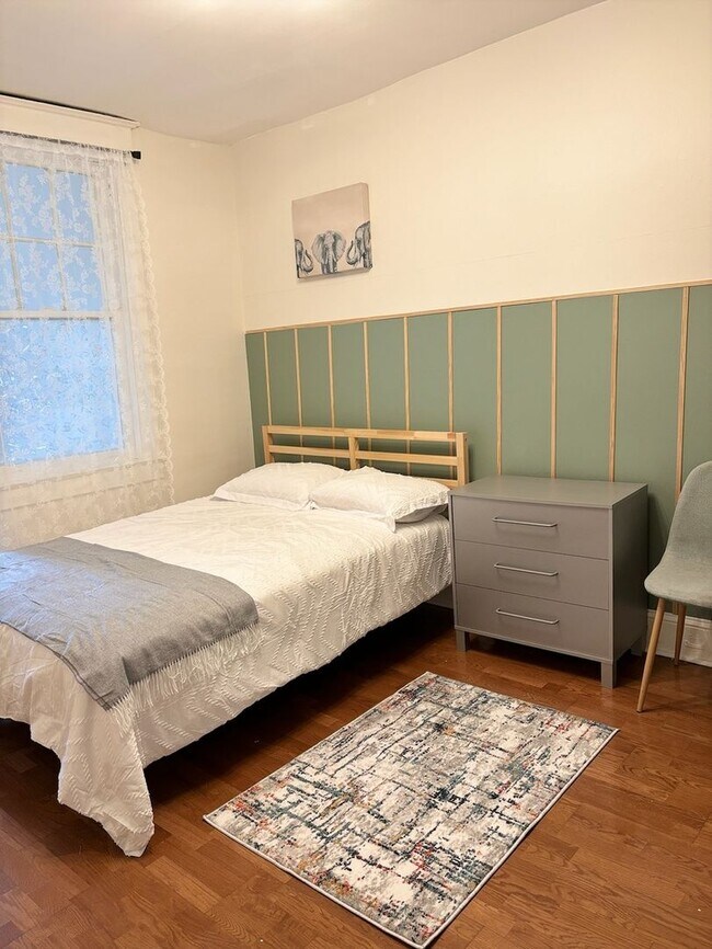 Foto del edificio - 1403 West Virginia Ave NE