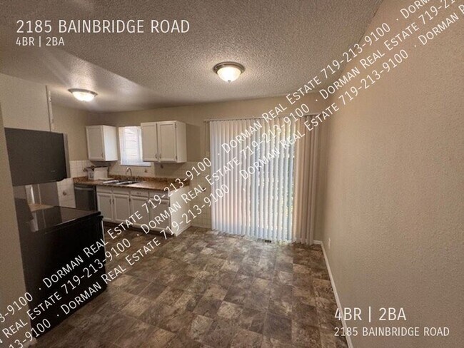 Foto del edificio - 2185 Bainbridge Rd