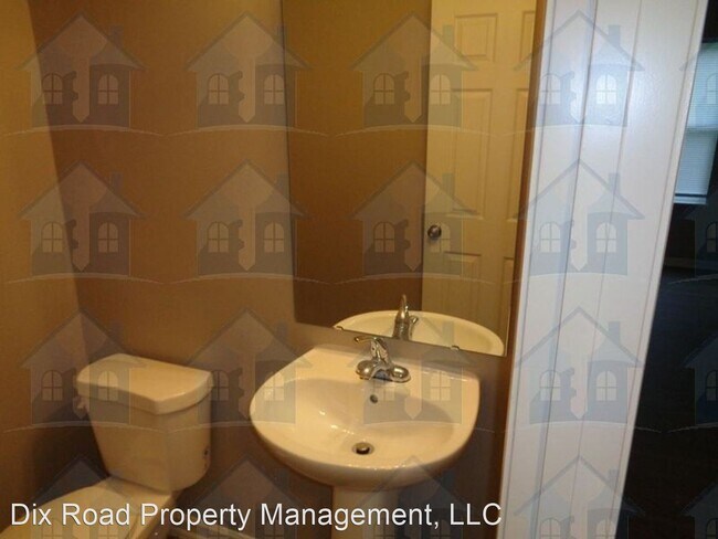 Building Photo - 4 br, 2.5 bath House - 515 Herbert Avenue,