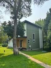 Building Photo - 5356 Greenwood Rd