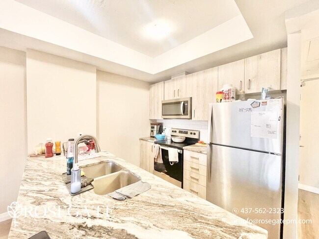 Photo du bâtiment - Modern 1-Bedroom Condo in Downtown Kitchener!