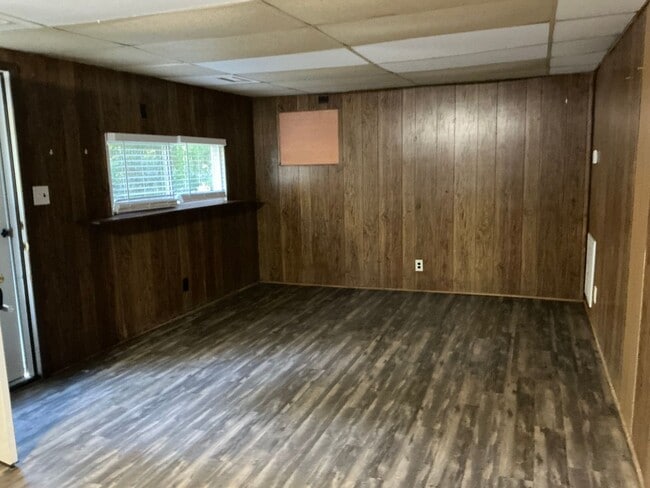 Building Photo - 2481 Antioch Church Rd