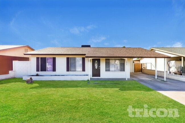 Building Photo - 7475 W Beryl Ave