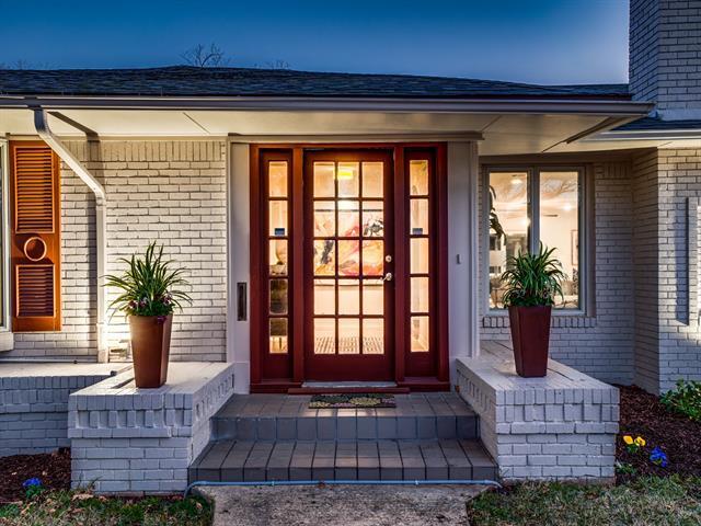 Foto del edificio - 6106 Meadow Crest Dr