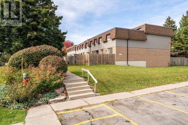 Photo du bâtiment - 494-494 Elgin St W