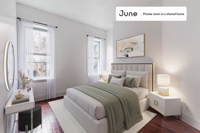 Building Photo - Private bedroom in 3 bed/1 bath Home