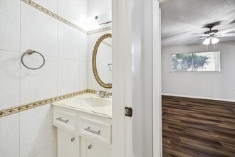 Building Photo - 1903 Foxtail Pl
