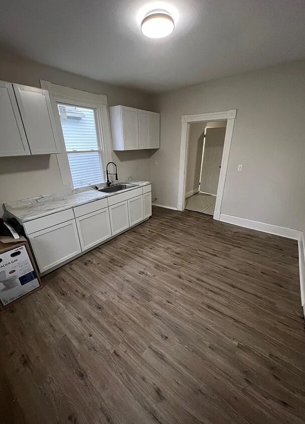 Building Photo - 834 Buckeye St