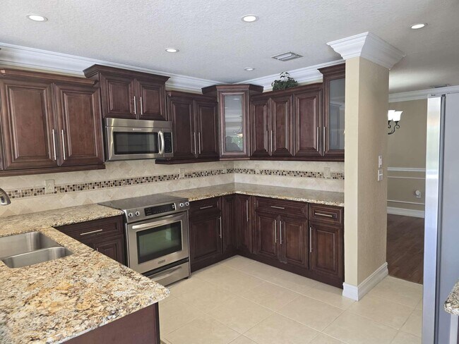 Foto del edificio - 2755 SW 165th Ave