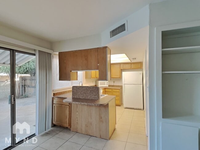 Building Photo - 5924 N 83rd St