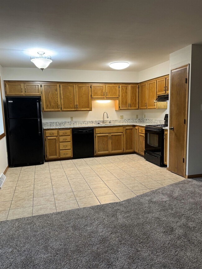 Foto del edificio - 7008 Longmeadow Rd