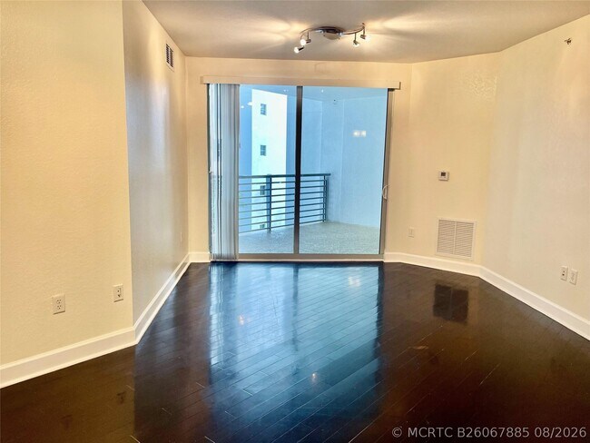 Building Photo - 1830 Radius Dr