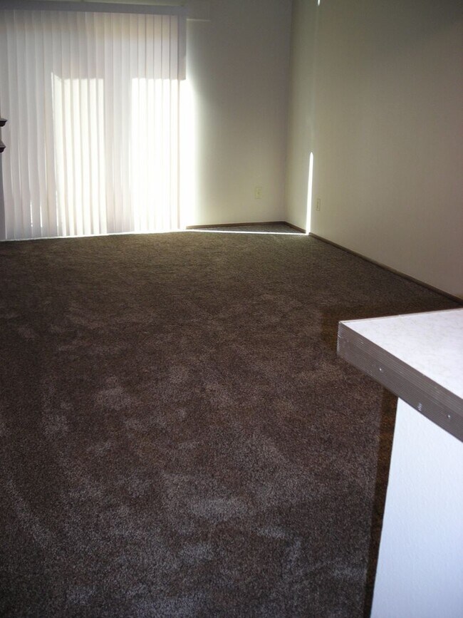 Building Photo - Premier Home Rentals