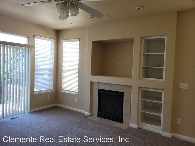 Foto del edificio - 3 br, 2.5 bath House - 7747 Mountain Laure...