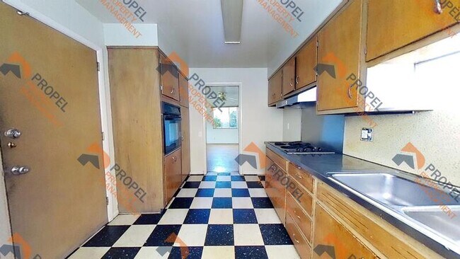 Foto del edificio - 722 Alter Rd
