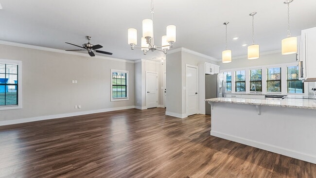 Foto del edificio - 1023 NE Hts Ln