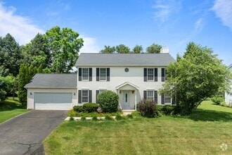 Building Photo - 406 Lakewood Dr