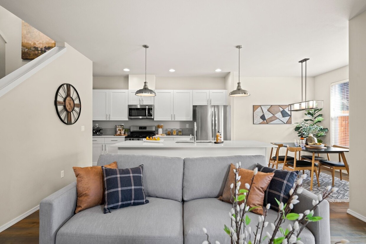 Primary Photo - Pet Friendly Townhome with Leasing Special!