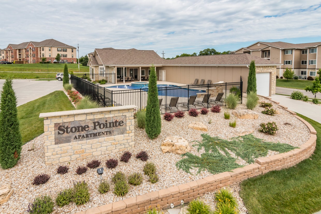 Stone Pointe Apartments Manhattan, KS