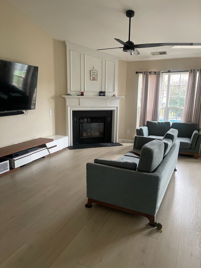 Foto del edificio - 2514 Caprock Ct