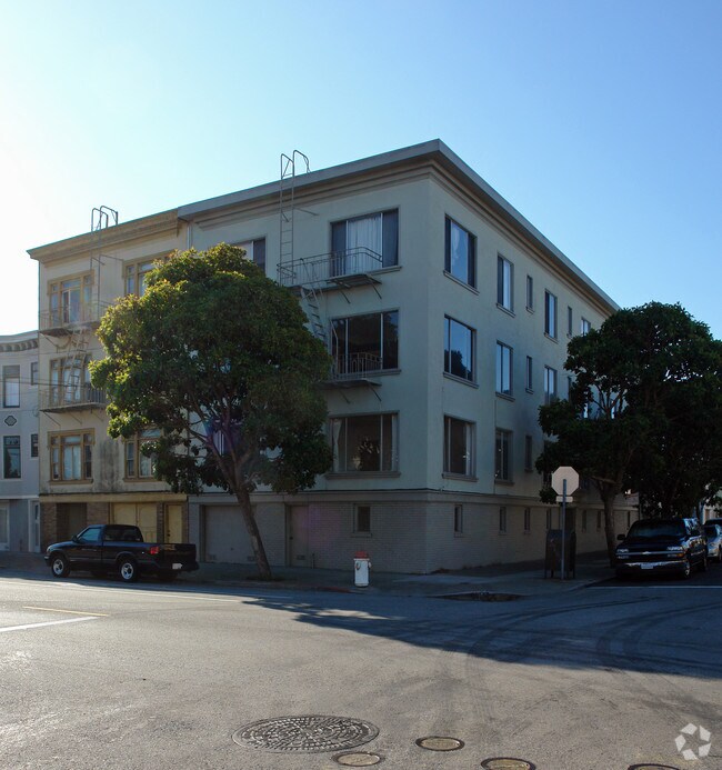 Building Photo - 700 12th Ave