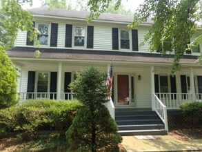Building Photo - 5801 Baron Dr