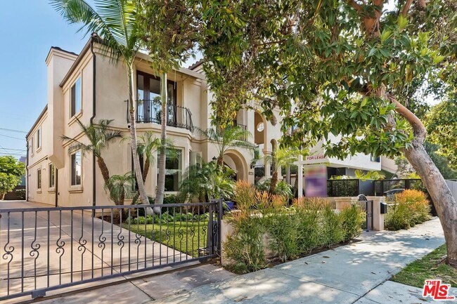 Foto del edificio - 8224 4th St