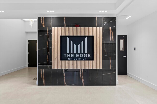 Foto del edificio - 60-64 68th St