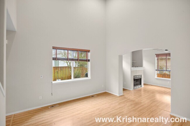 Building Photo - Gorgeous 3BD* 2.5BA* Located in Autumn Meadows Community *SPECTACULAR LOCATION* & *GREAT  BACKYARD!*