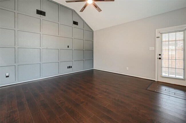 Foto del edificio - 10531 WIllow Park Green