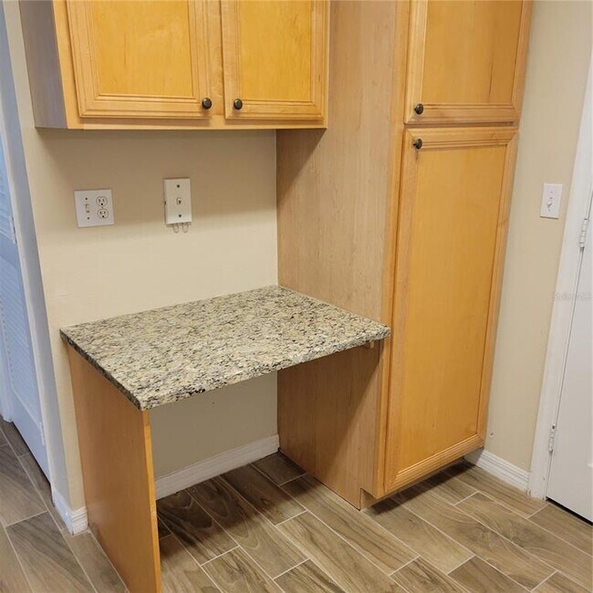 Building Photo - 1155 Villagio Cir