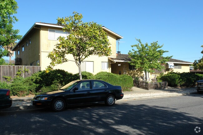 Foto del edificio - 1211 Weyburn Ln