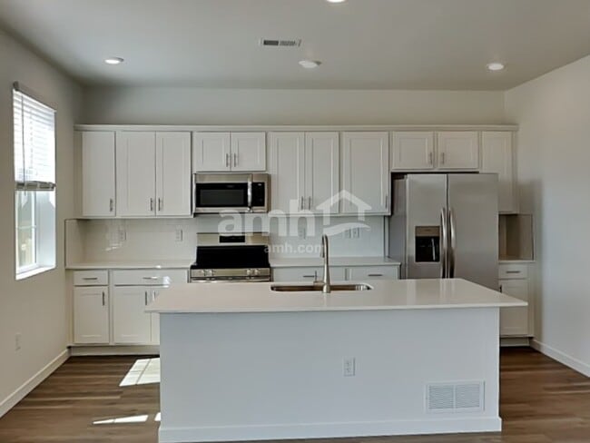 Building Photo - 26112 E Calhoun Pl