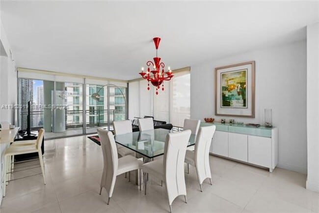 Foto del edificio - 90 SW 3rd St